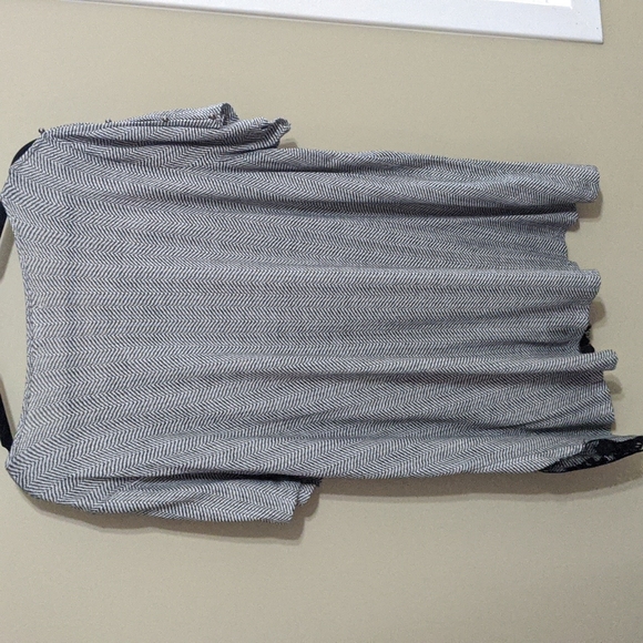 Maurice's plus size grey top with lace trim - Picture 2 of 4